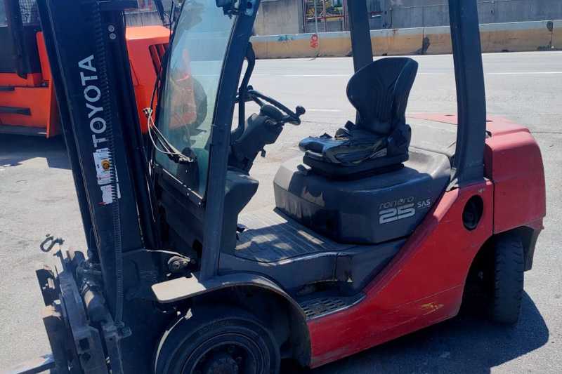 OmecoHub - Immagine TOYOTA 02-8FDF25